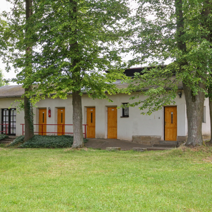 vyhledáno: Kemp